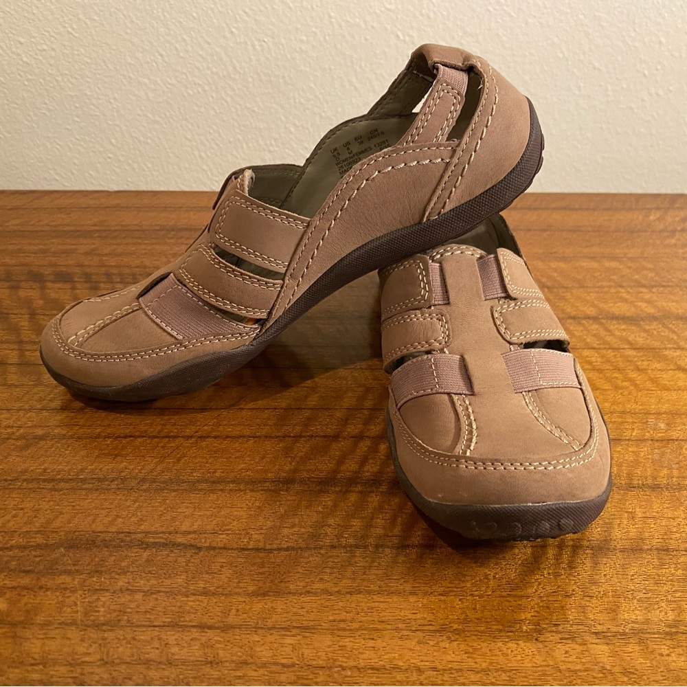 Clarks Haley Stork Mushroom Nubuck Slip-ons, size 8